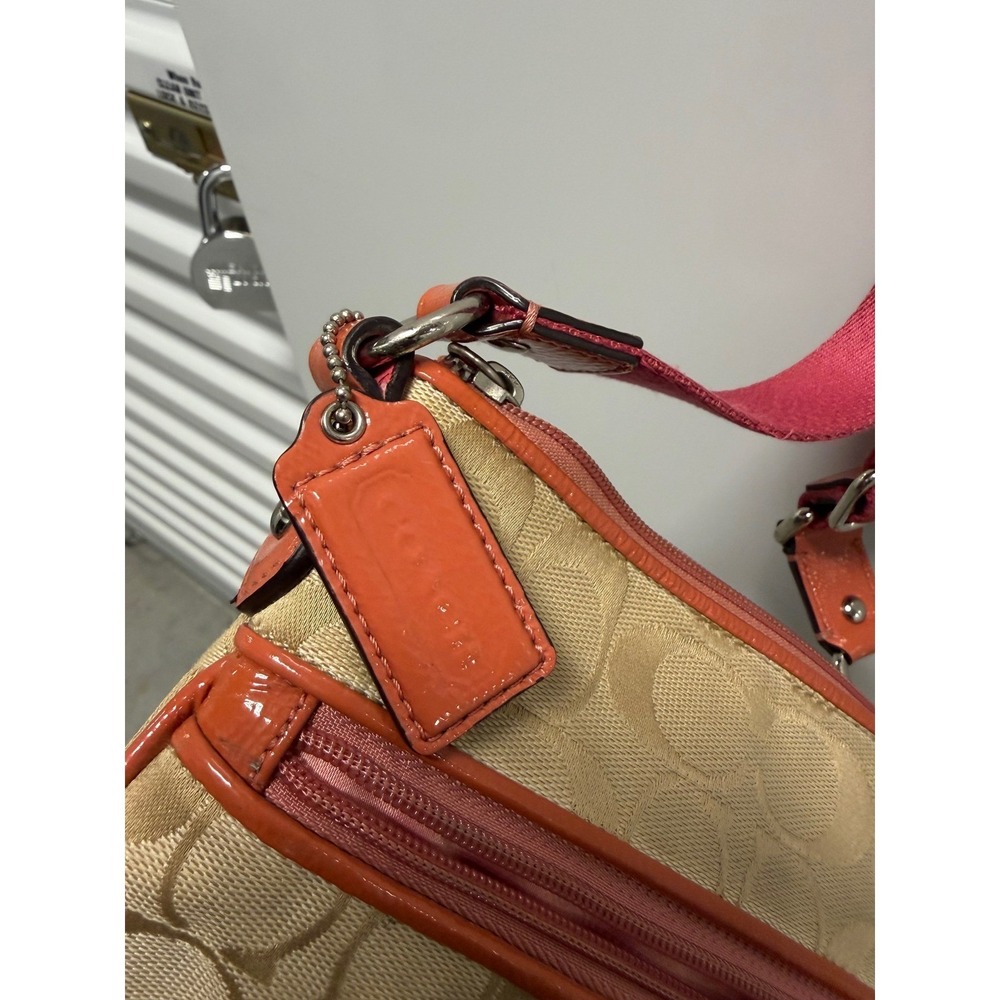 Vintage Coach Signature Floral Applique Crossbody Bag Tan Pink Messenger Bag - Picture 10 of 11